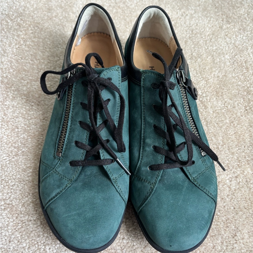 Hartjes Green Leather Sneakers with Zipper Detail